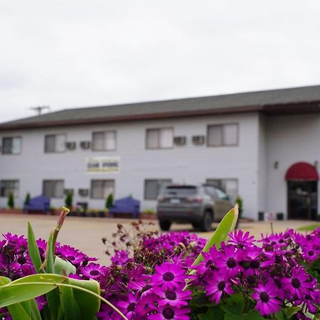Model Towne Inn Motel Gwinn Exteriér fotografie